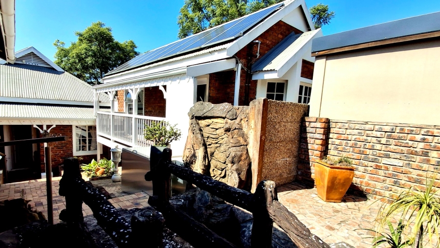 7 Bedroom Property for Sale in Heather Park Western Cape
